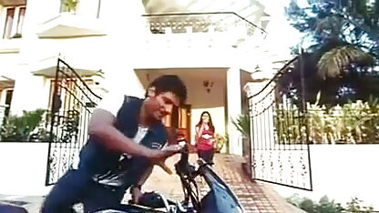 हंसमुख सनी लियोन के सेक्सी मूवी प्यार गुड़िया-पूर्ण HD 1080P