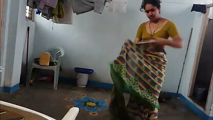 पेशाब पीने, और दुहना फुल सेक्सी मूवी हिंदी में