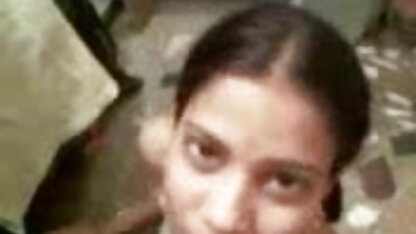छोटा nympho और एला शुक्र रंगे हिंदी हद सेक्सी मूवी हाथों पकड़ा Lezdom