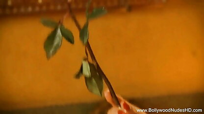 उसे पहली एक्स एक्स एक्स एंड सेक्सी मूवी बार