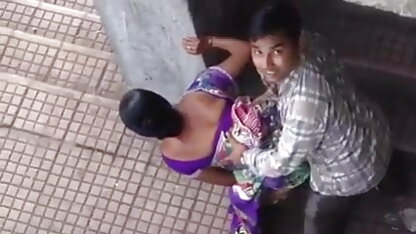 में फंस Dildo उसे चश्मा लड़की और कुत्ते की सेक्सी मूवी